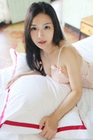 欧美成人丝袜video_超清免费在线播放