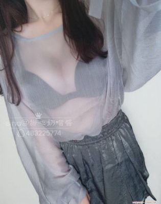 免费很黄很色裸乳直播_爱奇艺VIP神马影院手机在线