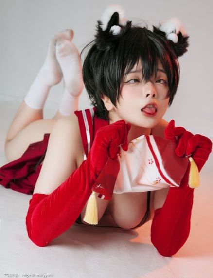 欧美碎花裙街拍_在线观看免费电影